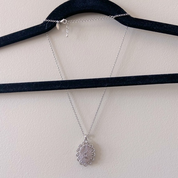 LIA Sophia Chantilly Necklace White Shell And CZ - Picture 3 of 8